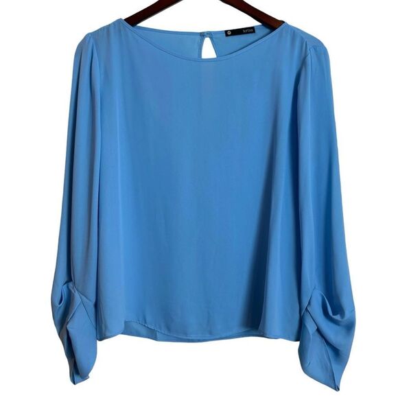 NEW Krisa Sky Blue Blouse Top Size Medium Soft Pretty Feminine Business Casual - Picture 1 of 6